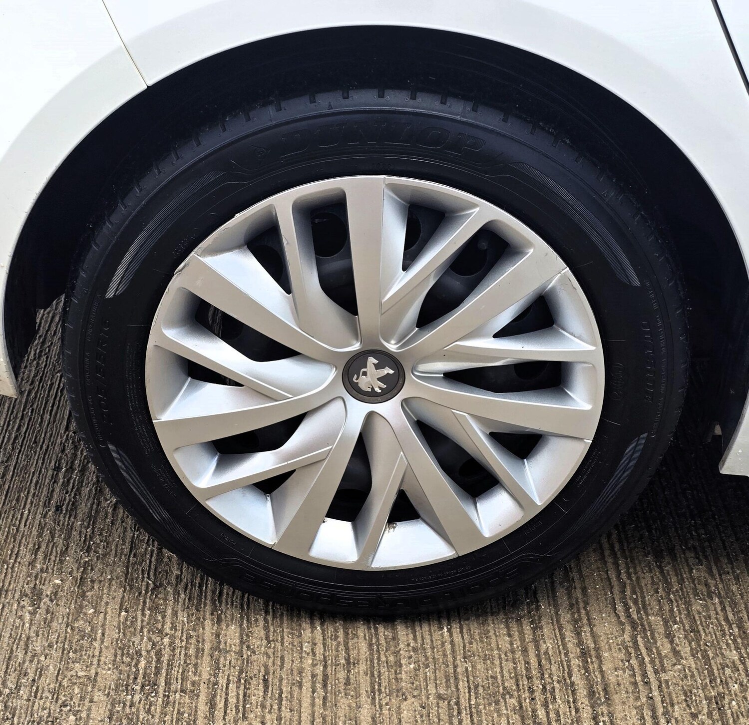 Used Peugeot 308 2016 for sale - 76886428: Photo 34