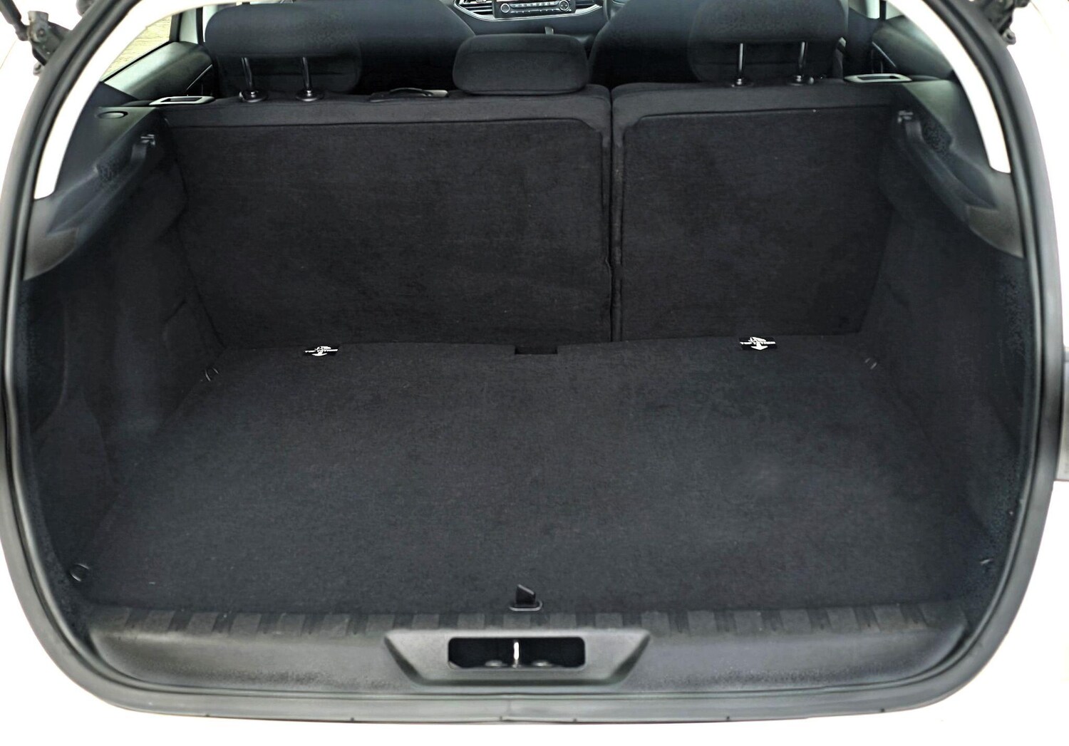 Used Peugeot 308 2016 for sale - 76886428: Photo 36