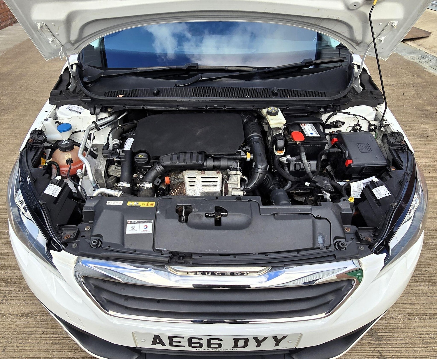 Used Peugeot 308 2016 for sale - 76886428: Photo 39