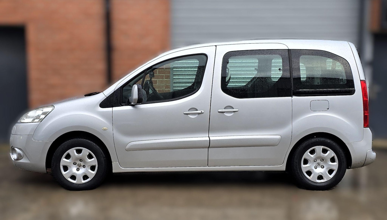 Used Peugeot Partner Tepee 2009 for sale - 75915196: Photo 11