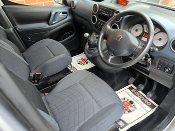 Used Peugeot Partner Tepee 2009 for sale - 75915196: Photo