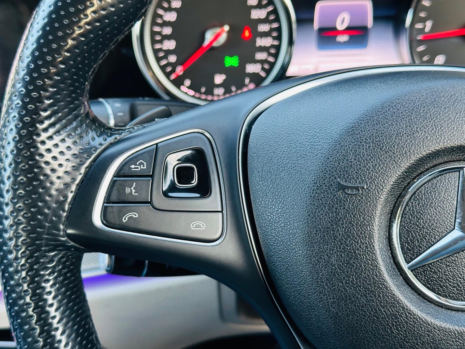 Used Mercedes-Benz E Class 2016 for sale - 76691153: Photo 36