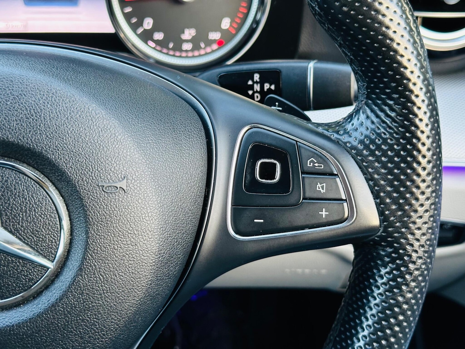 Used Mercedes-Benz E Class 2016 for sale - 76691153: Photo 37