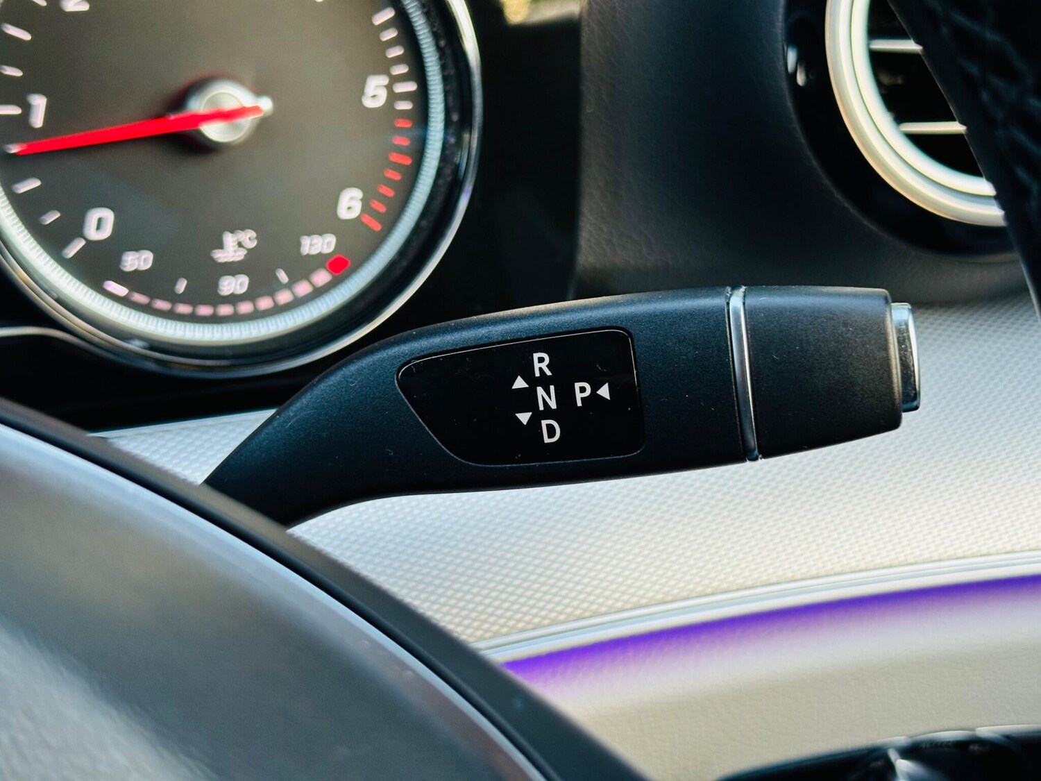 Used Mercedes-Benz E Class 2016 for sale - 76691153: Photo 41