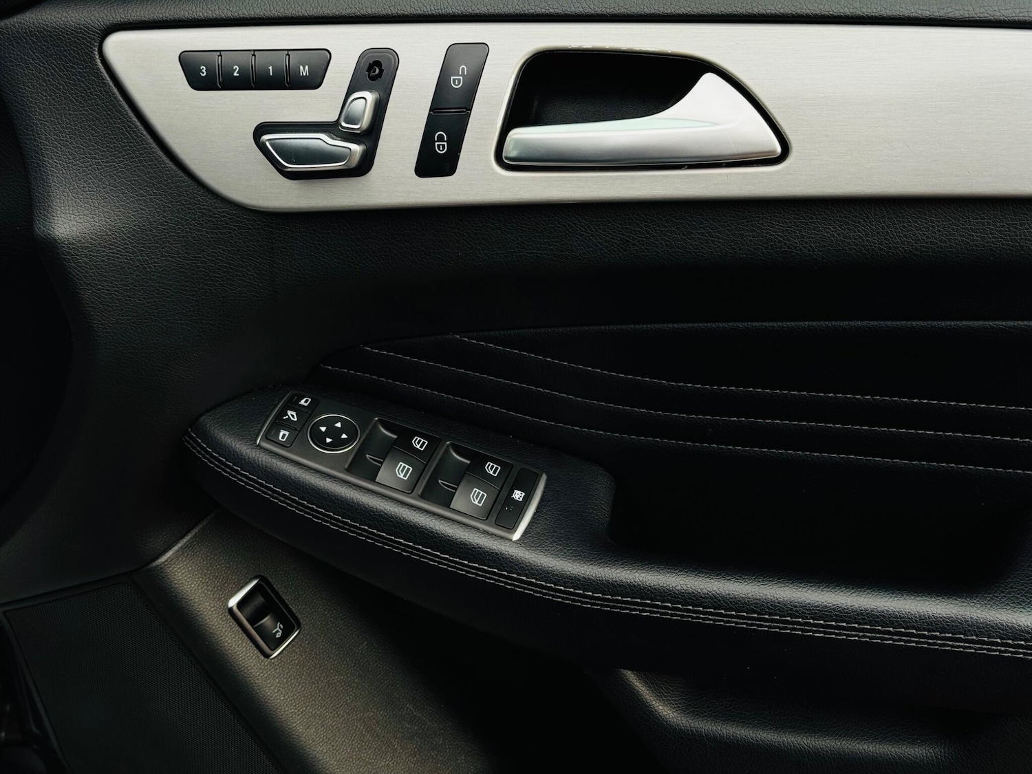 Used Mercedes-Benz GLE 2018 for sale - 76735483: Photo 25