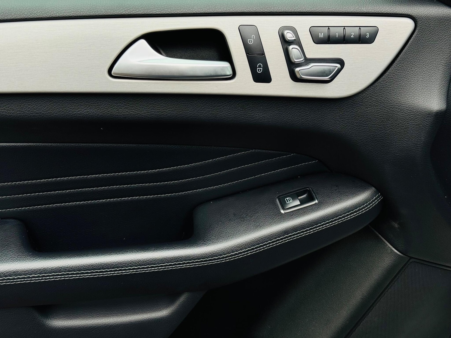 Used Mercedes-Benz GLE 2018 for sale - 76735483: Photo 32