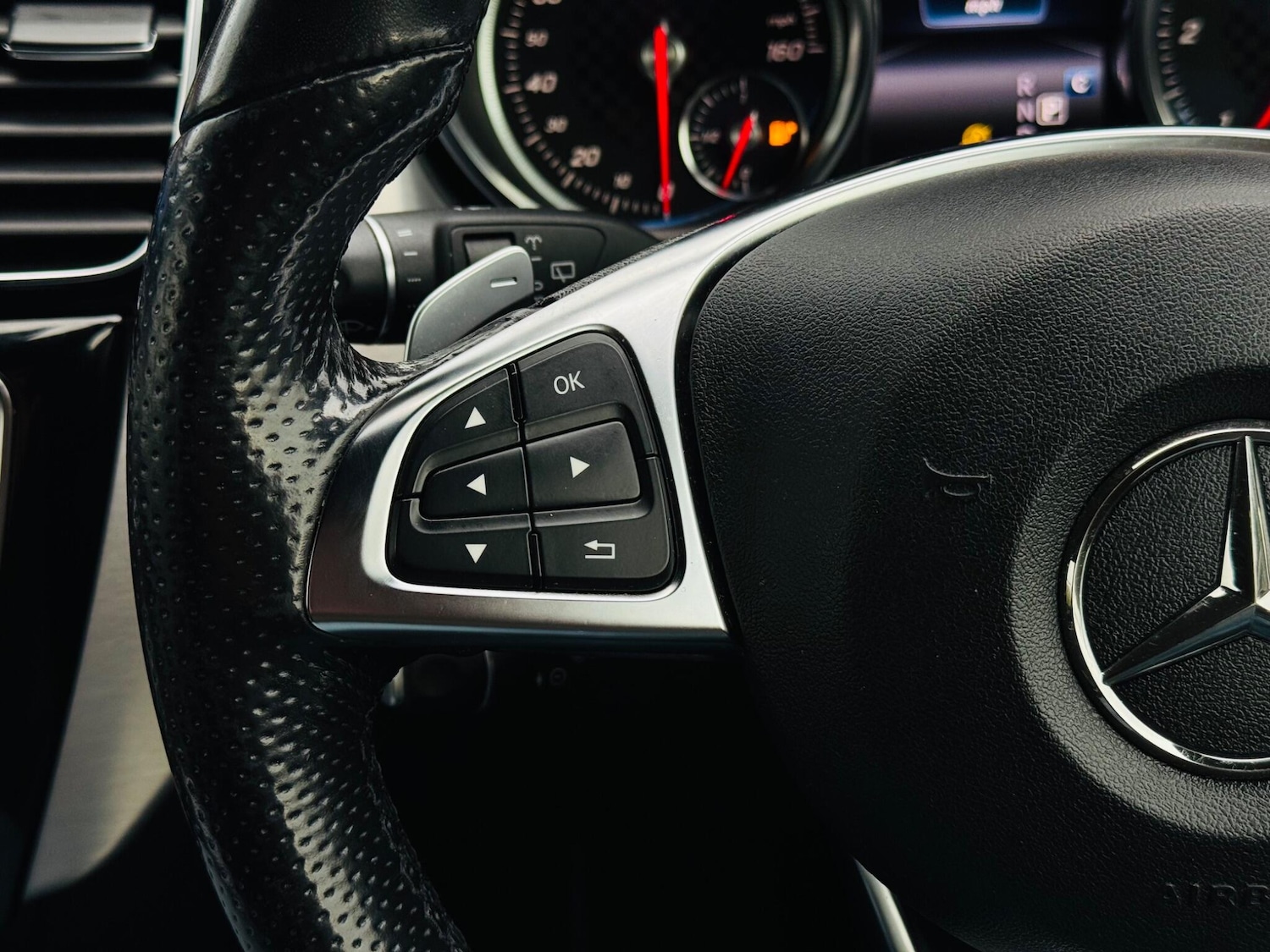 Used Mercedes-Benz GLE 2018 for sale - 76735483: Photo 36