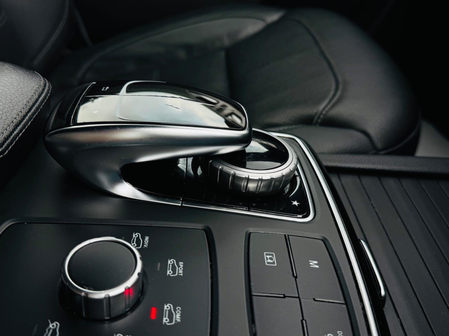 Used Mercedes-Benz GLE 2018 for sale - 76735483: Photo 48