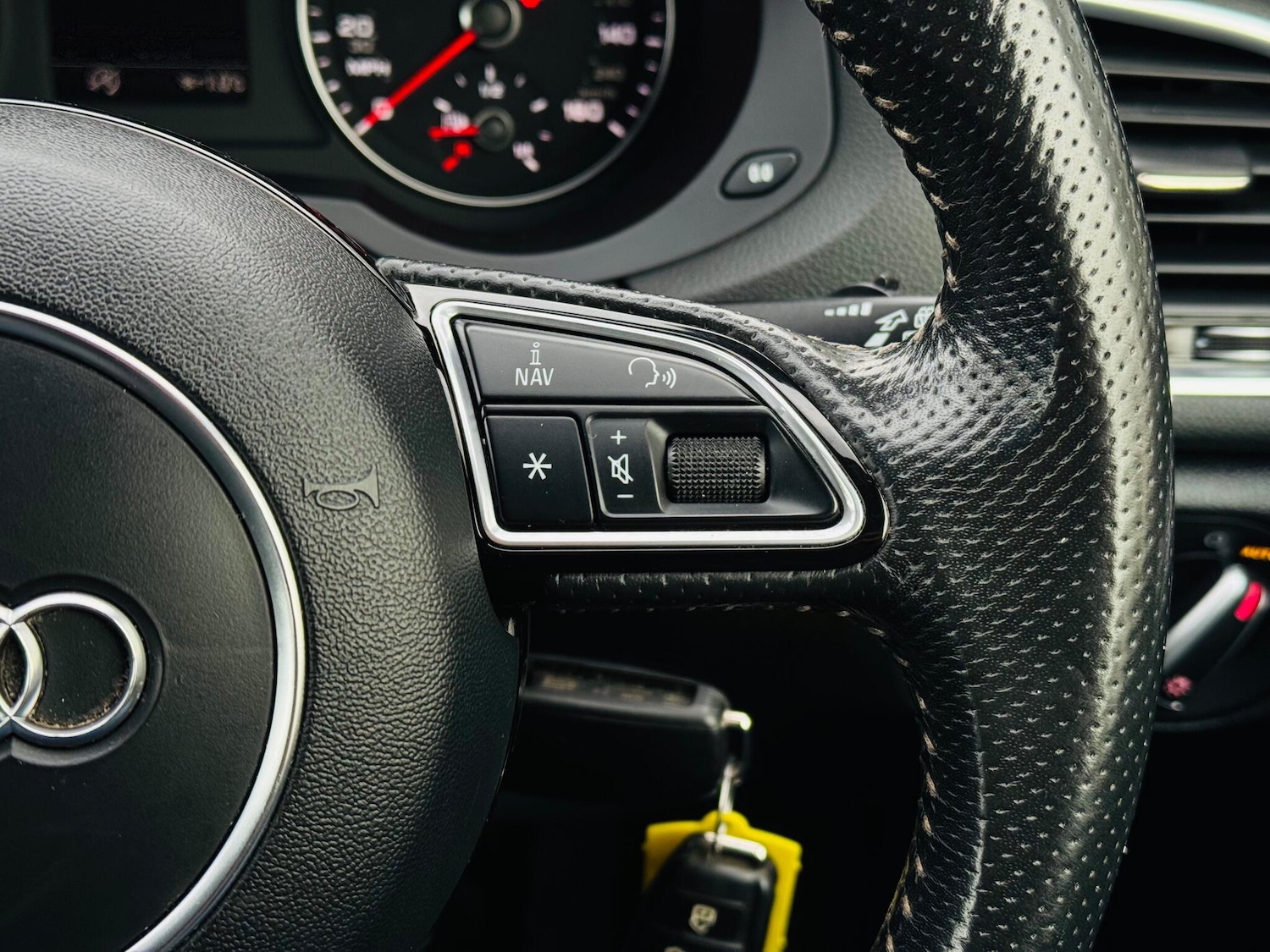 Used Audi Q3 2018 for sale - 77109633: Photo 32