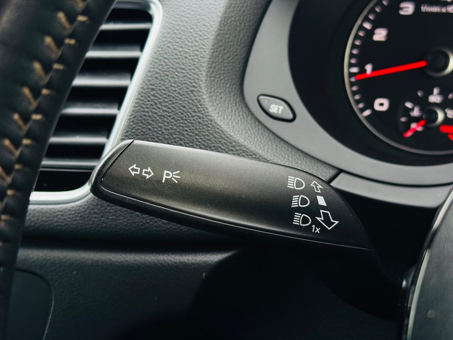 Used Audi Q3 2018 for sale - 77109633: Photo 33