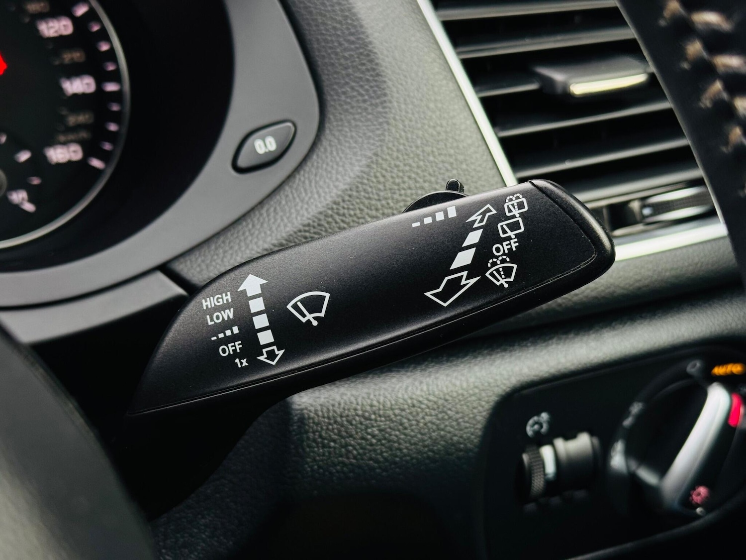 Used Audi Q3 2018 for sale - 77109633: Photo 35