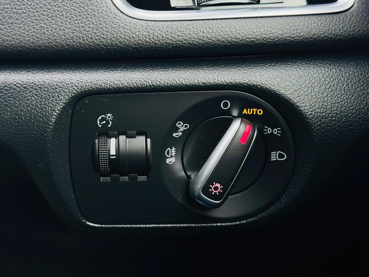 Used Audi Q3 2018 for sale - 77109633: Photo 36