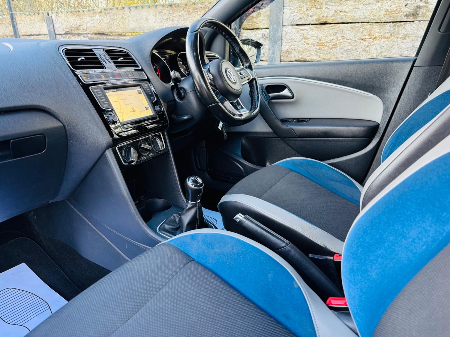 Used Volkswagen Polo 2016 for sale - 76735414: Photo 30