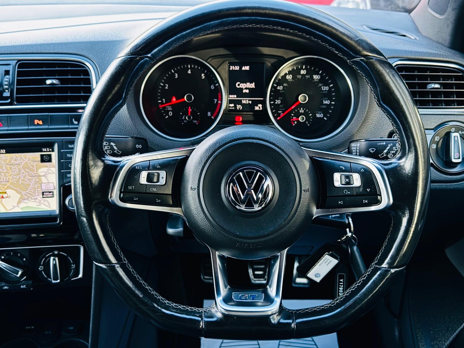 Used Volkswagen Polo 2016 for sale - 76691146: Photo 37