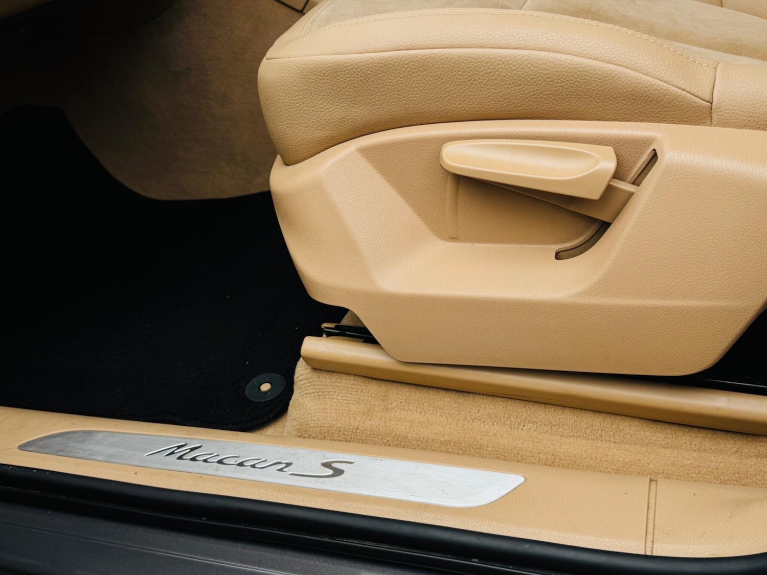 Used Porsche Macan for sale - 76735338: Photo 41