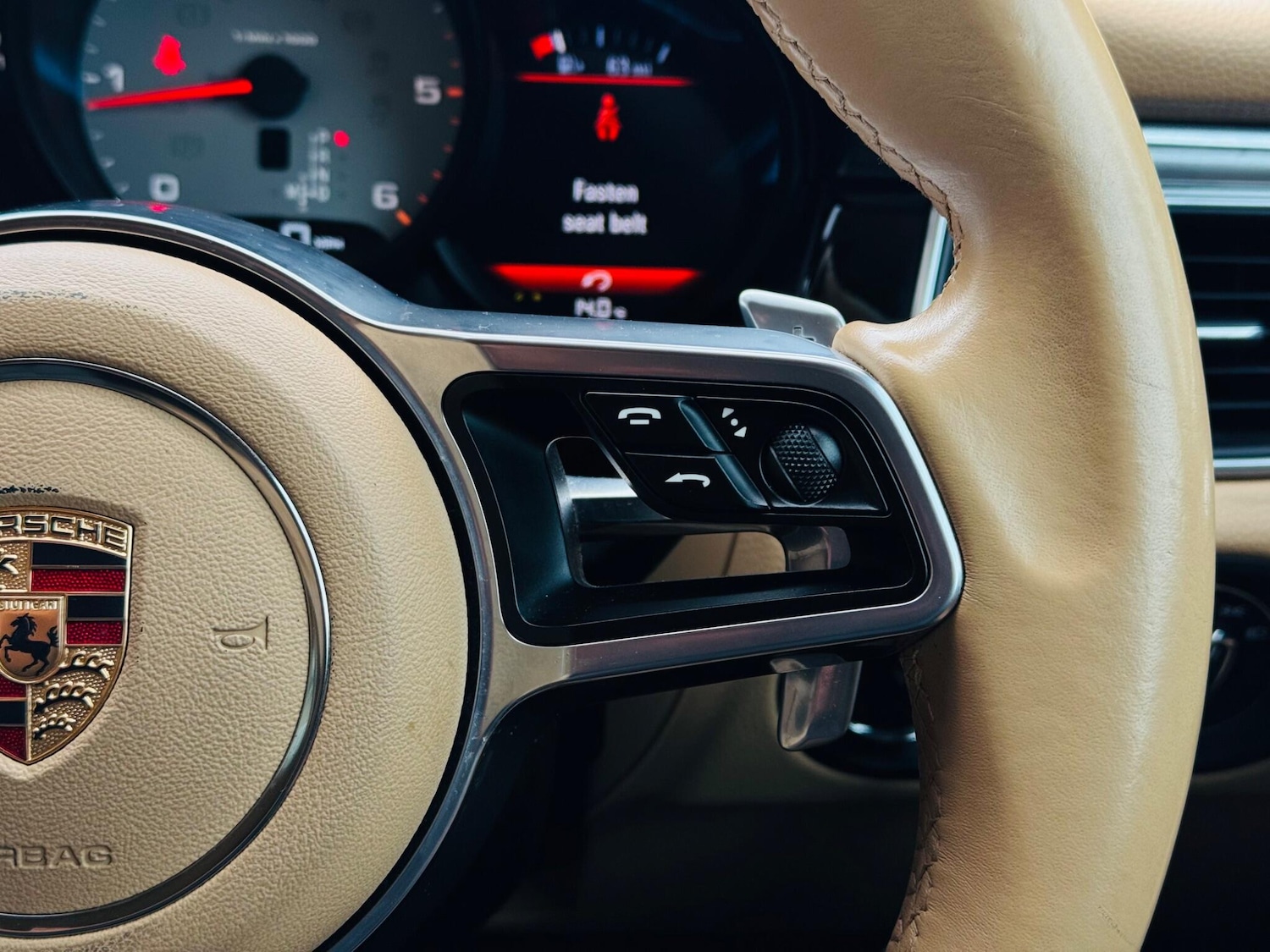 Used Porsche Macan for sale - 76735338: Photo 46