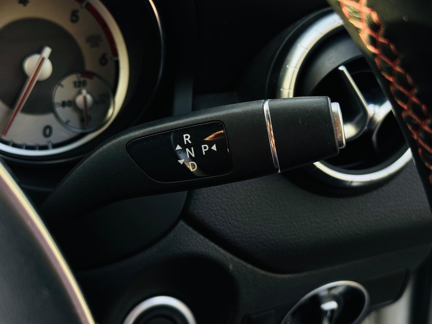 Used Mercedes-Benz CLA 2015 for sale - 76735420: Photo 38