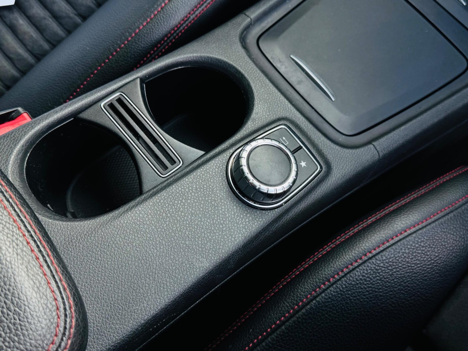 Used Mercedes-Benz CLA 2015 for sale - 76735420: Photo 42