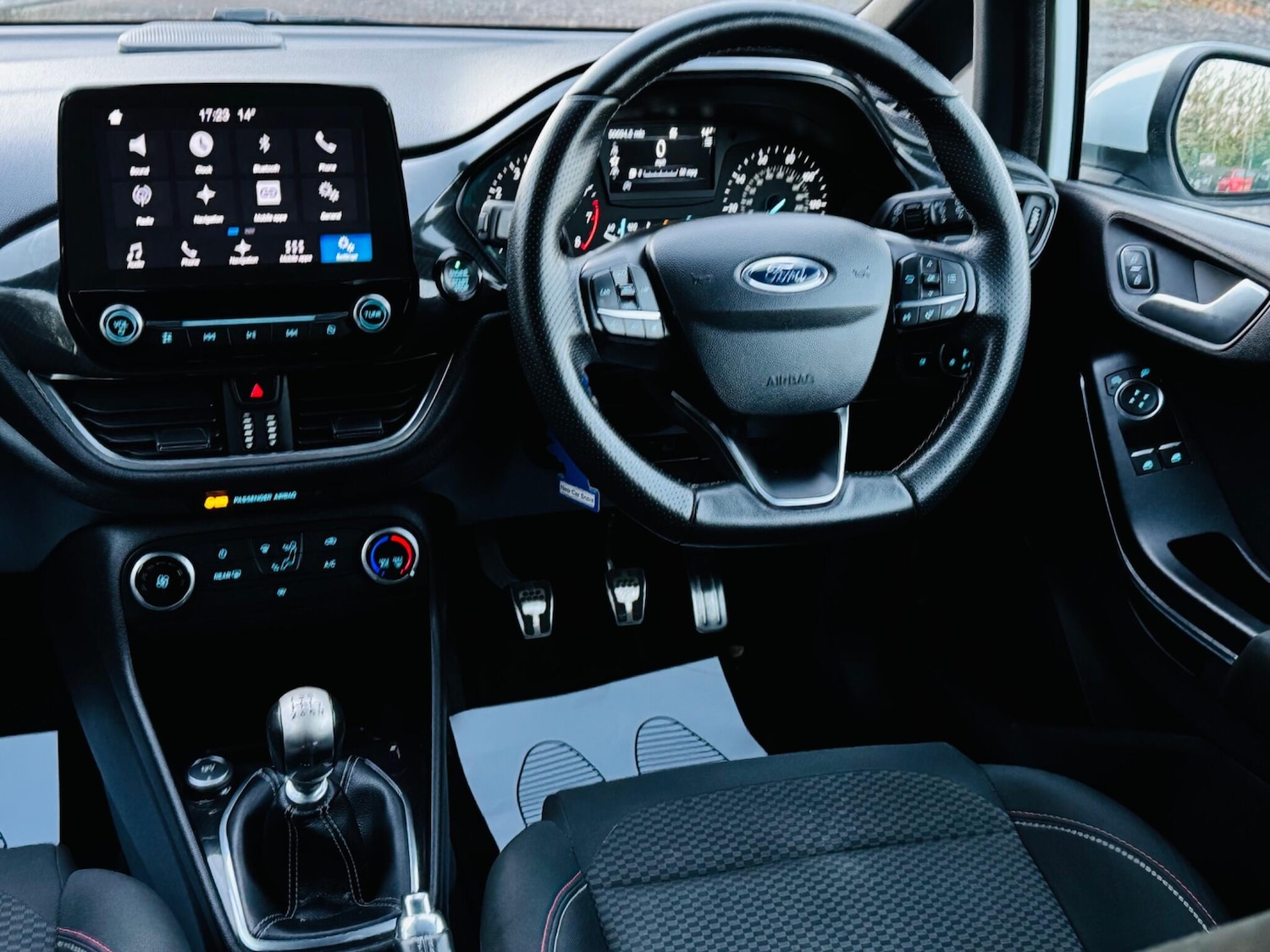 Used Ford Fiesta 2017 for sale - 76735320: Photo 31