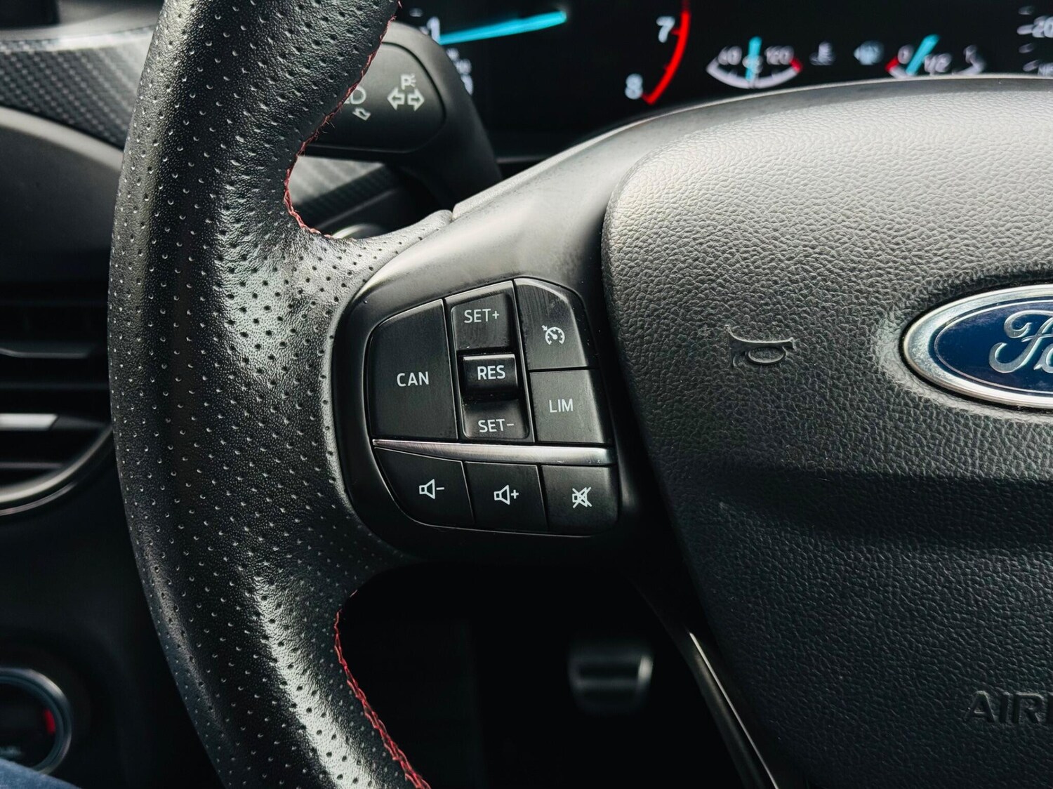 Used Ford Focus 2018 for sale - 76691144: Photo 33