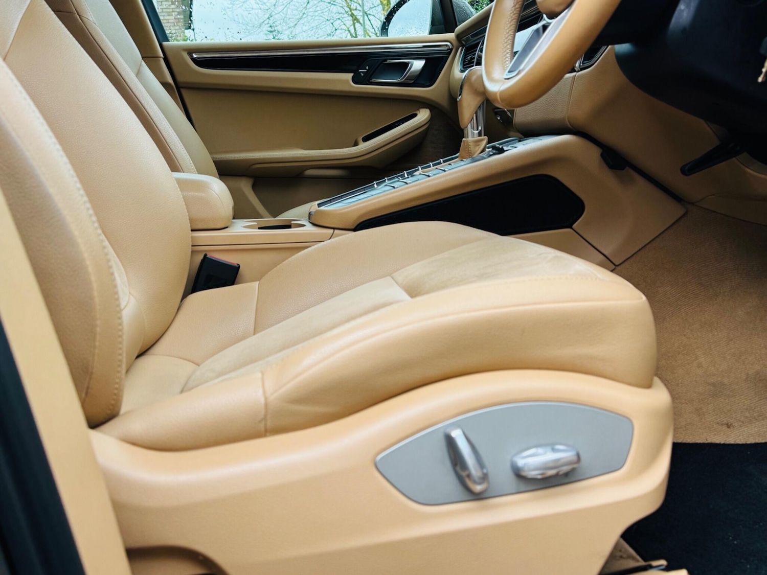 Used Porsche Macan for sale - 76691148: Photo 34