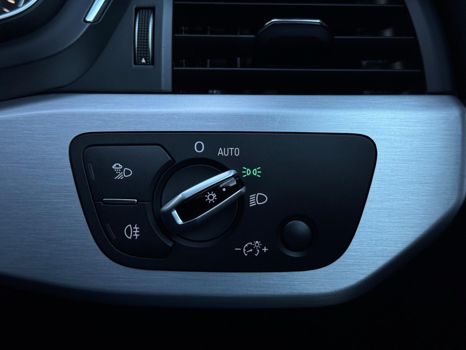 Used Audi A4 2016 for sale - 77108811: Photo 46