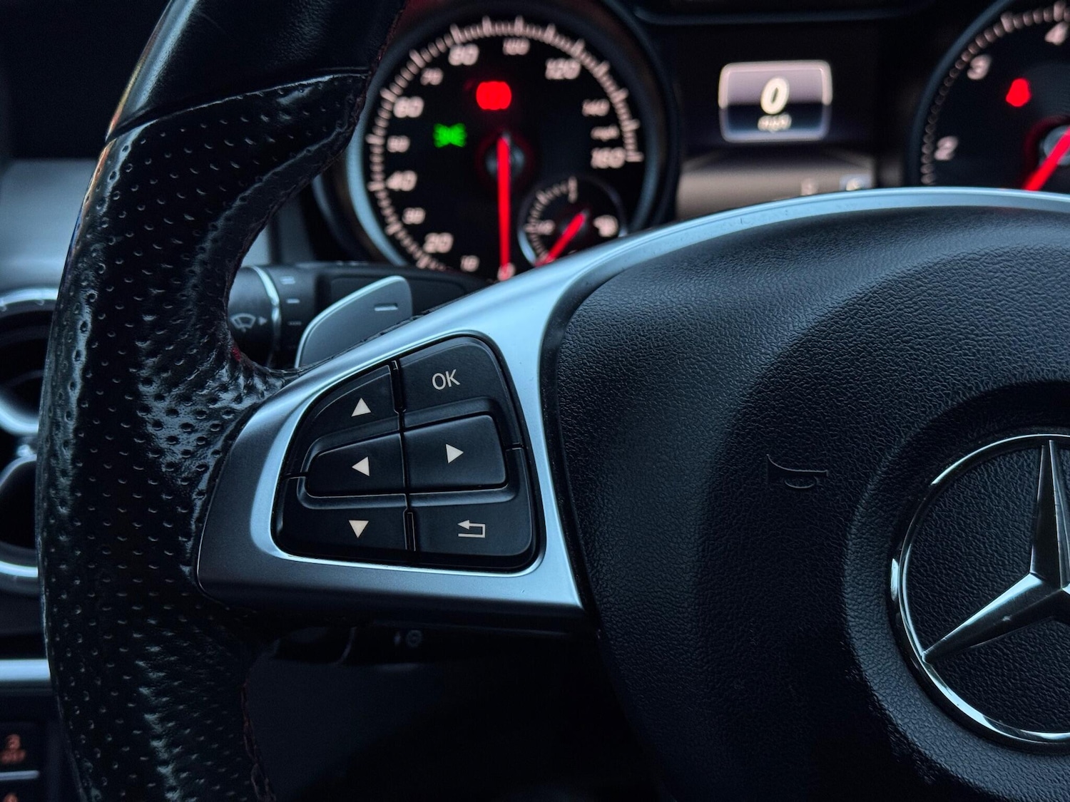 Used Mercedes-Benz CLA 2018 for sale - 77377227: Photo 35