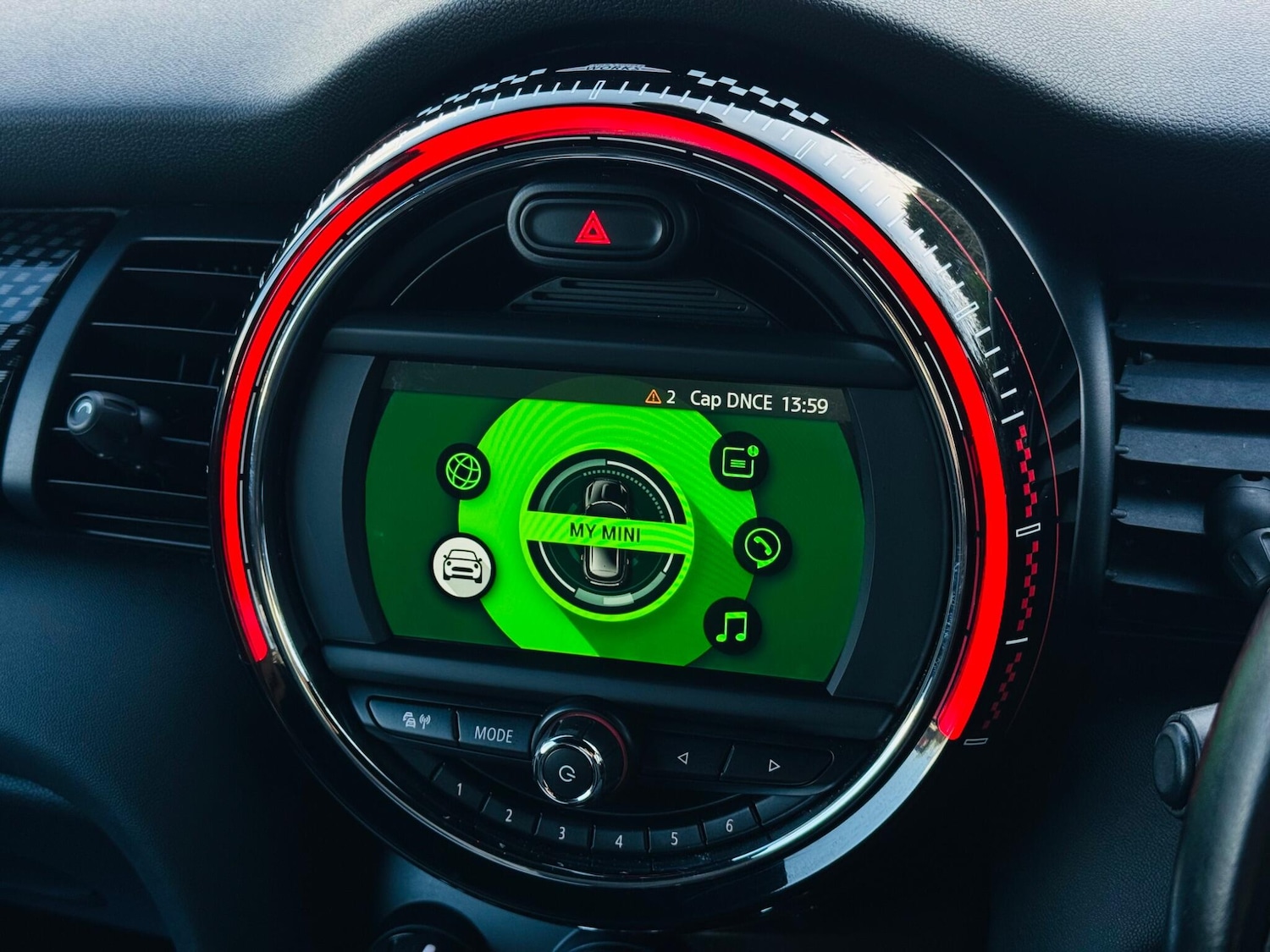 Used MINI Hatch 2018 for sale - 76801715: Photo 2