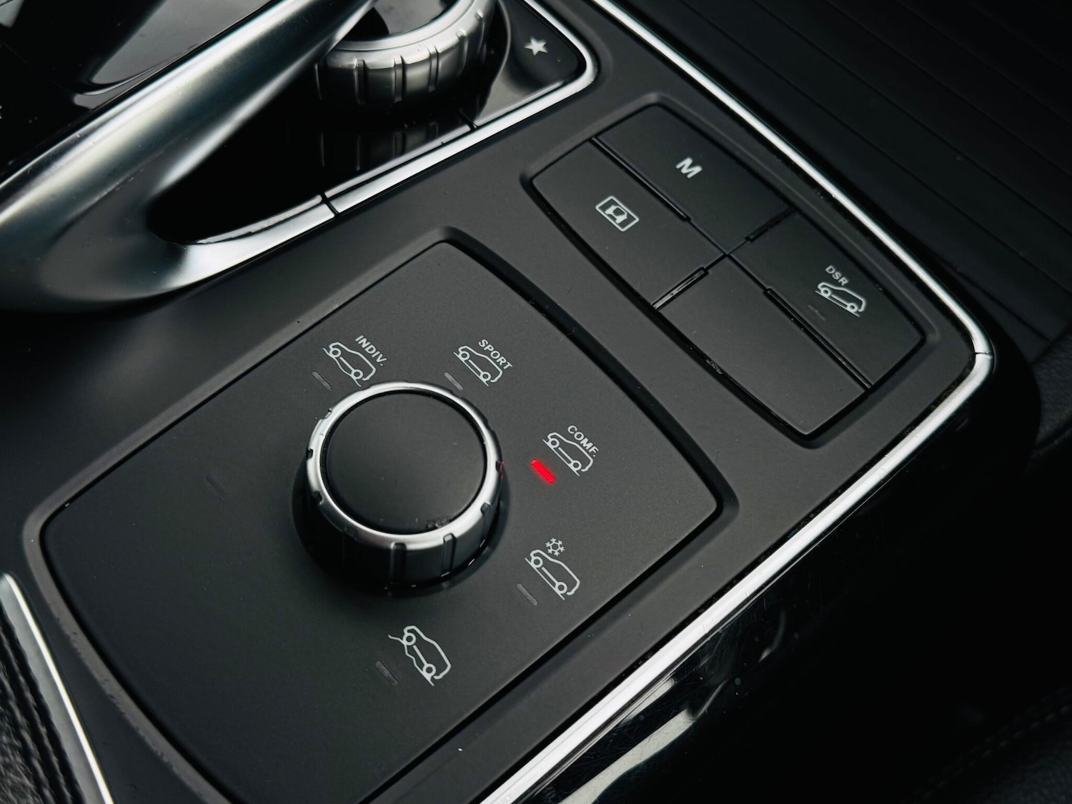 Used Mercedes-Benz GLE 2018 for sale - 76691142: Photo 3