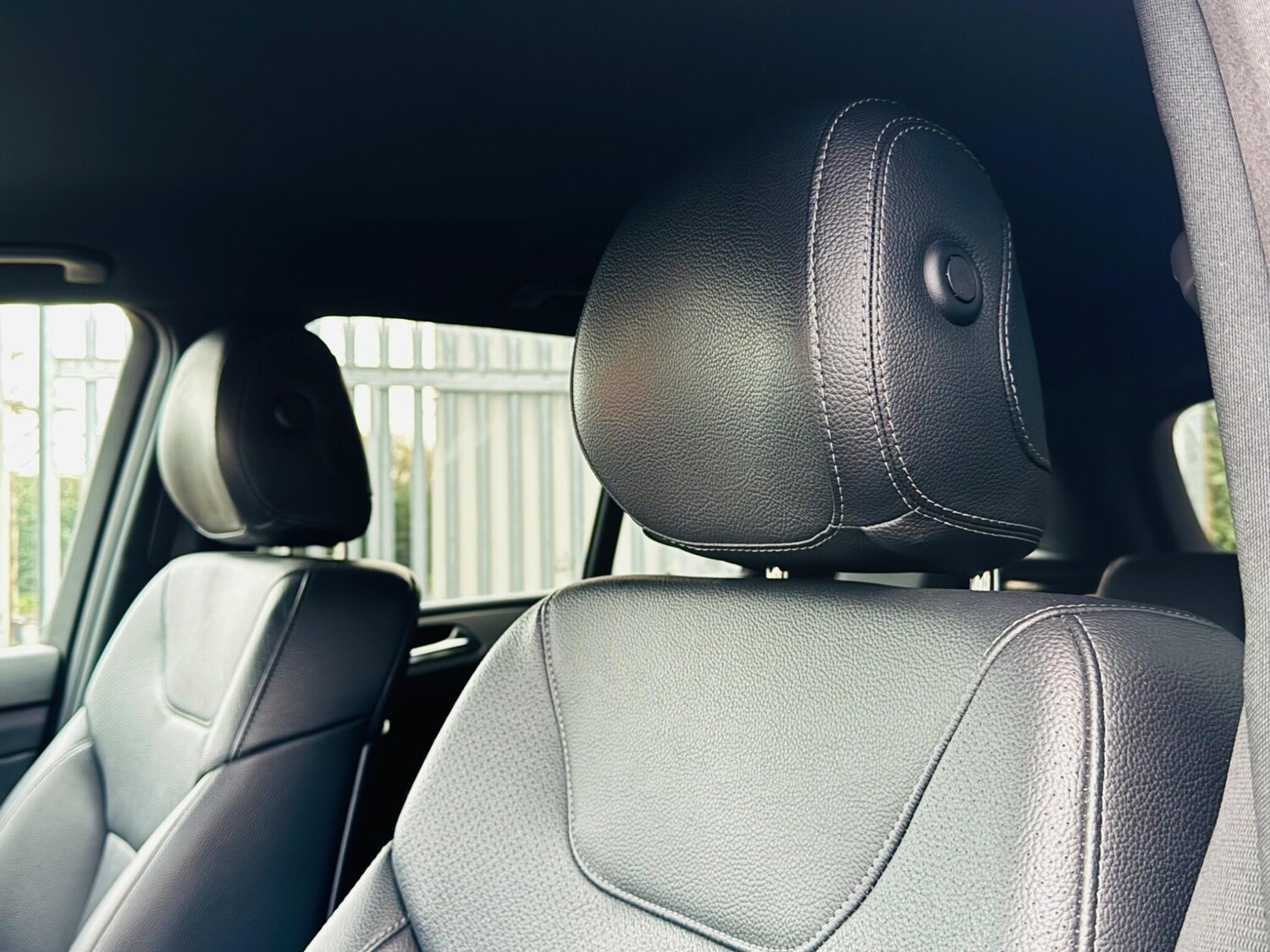 Used Mercedes-Benz GLE 2018 for sale - 76691142: Photo 31