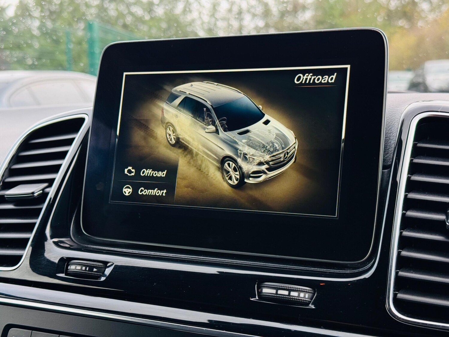 Used Mercedes-Benz GLE 2018 for sale - 76691142: Photo 59