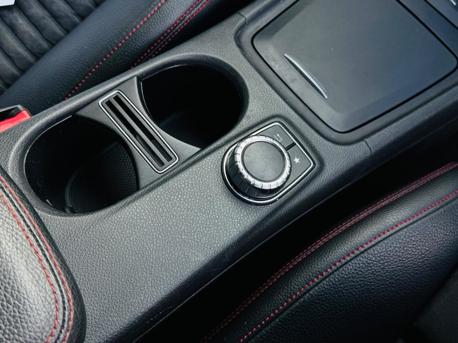 Used Mercedes-Benz CLA 2015 for sale - 76691150: Photo 42