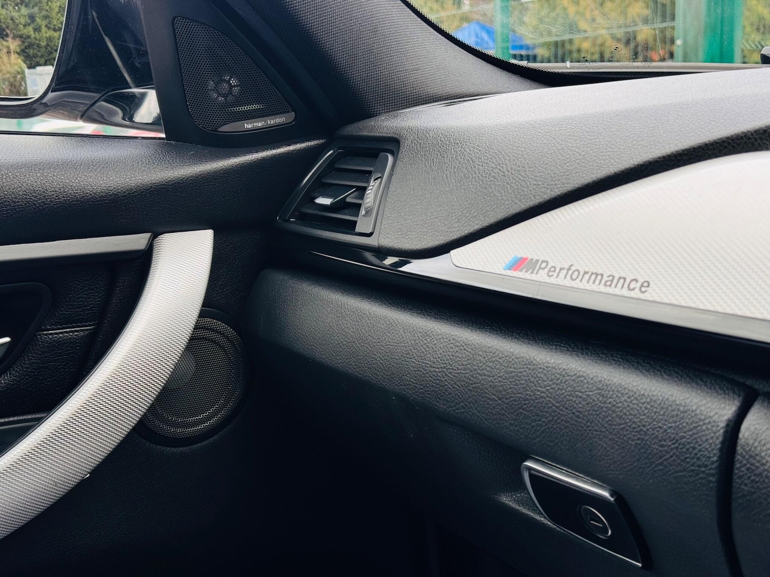 Used BMW 3 Series 2015 for sale - 77637433: Photo 38