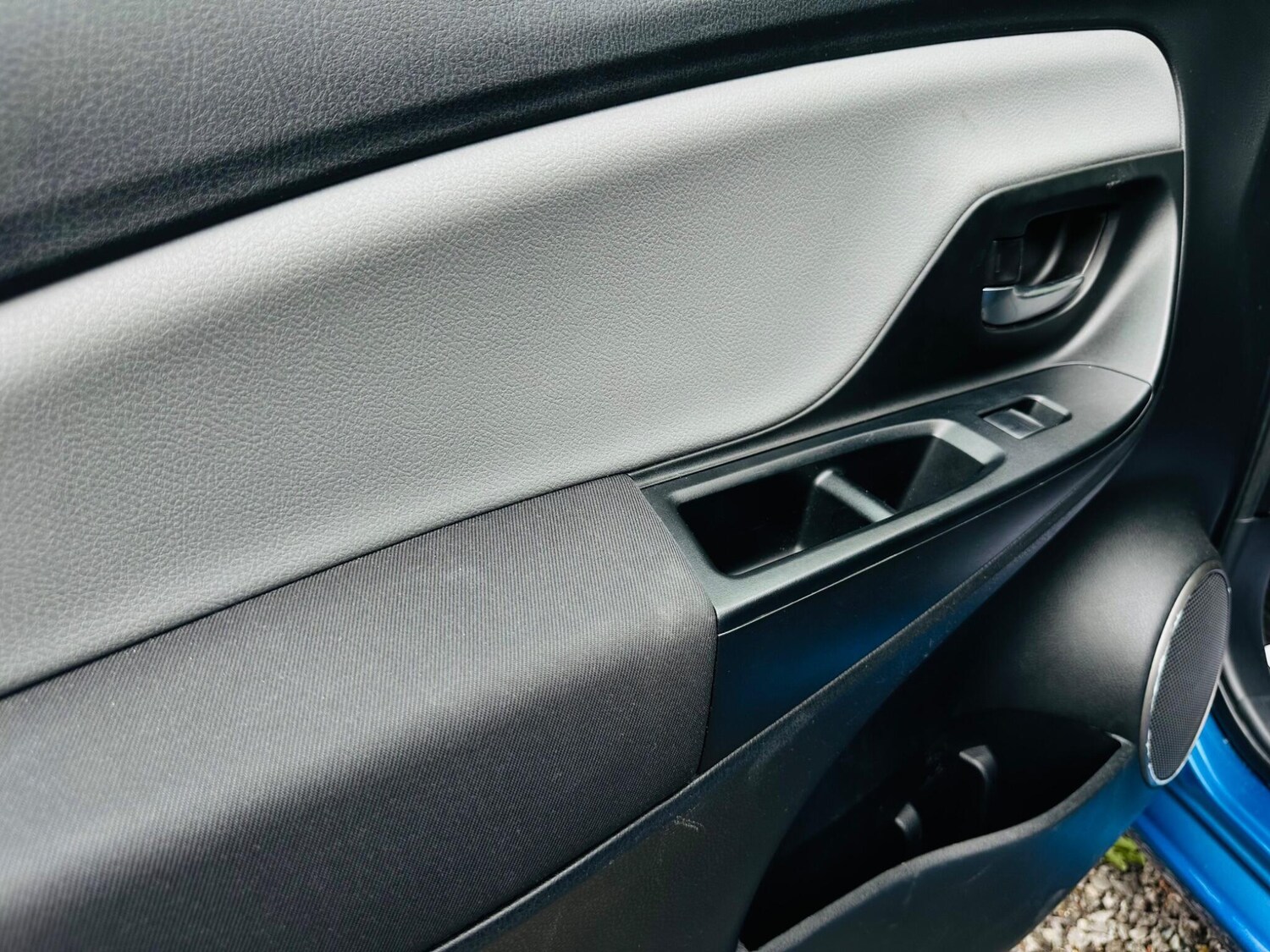 Used Toyota Yaris 2015 for sale - 76691145: Photo 24