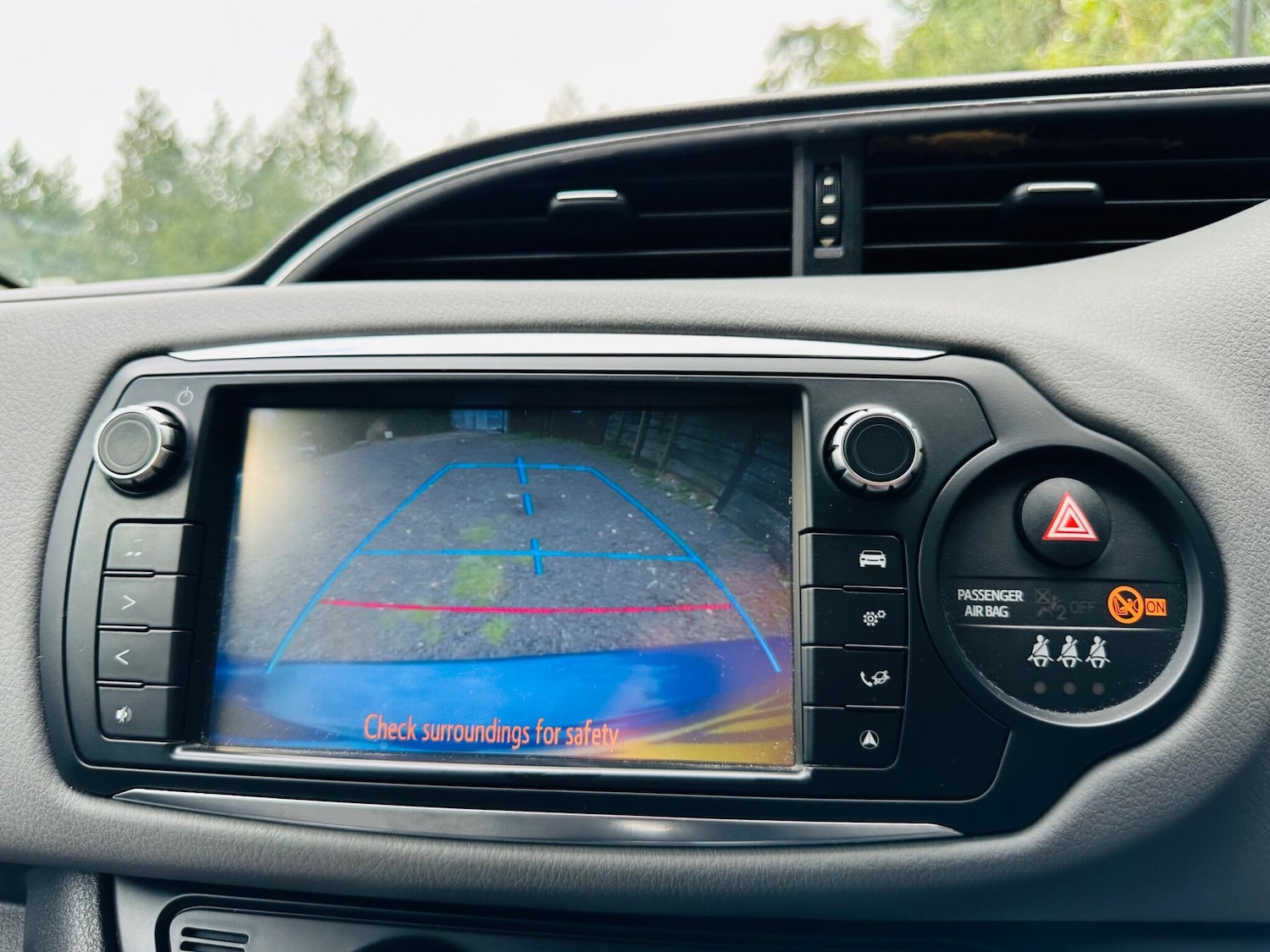 Used Toyota Yaris 2015 for sale - 76691145: Photo 3