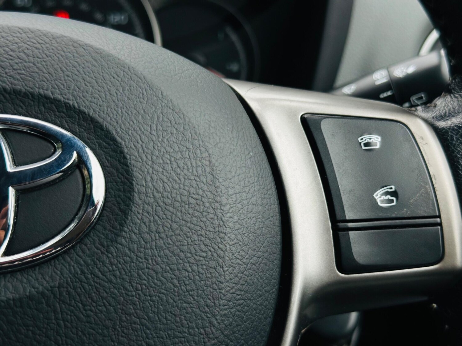 Used Toyota Yaris 2015 for sale - 76691145: Photo 31