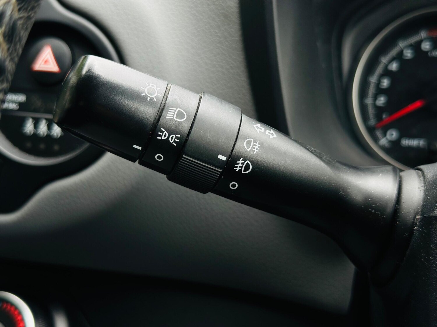 Used Toyota Yaris 2015 for sale - 76691145: Photo 32