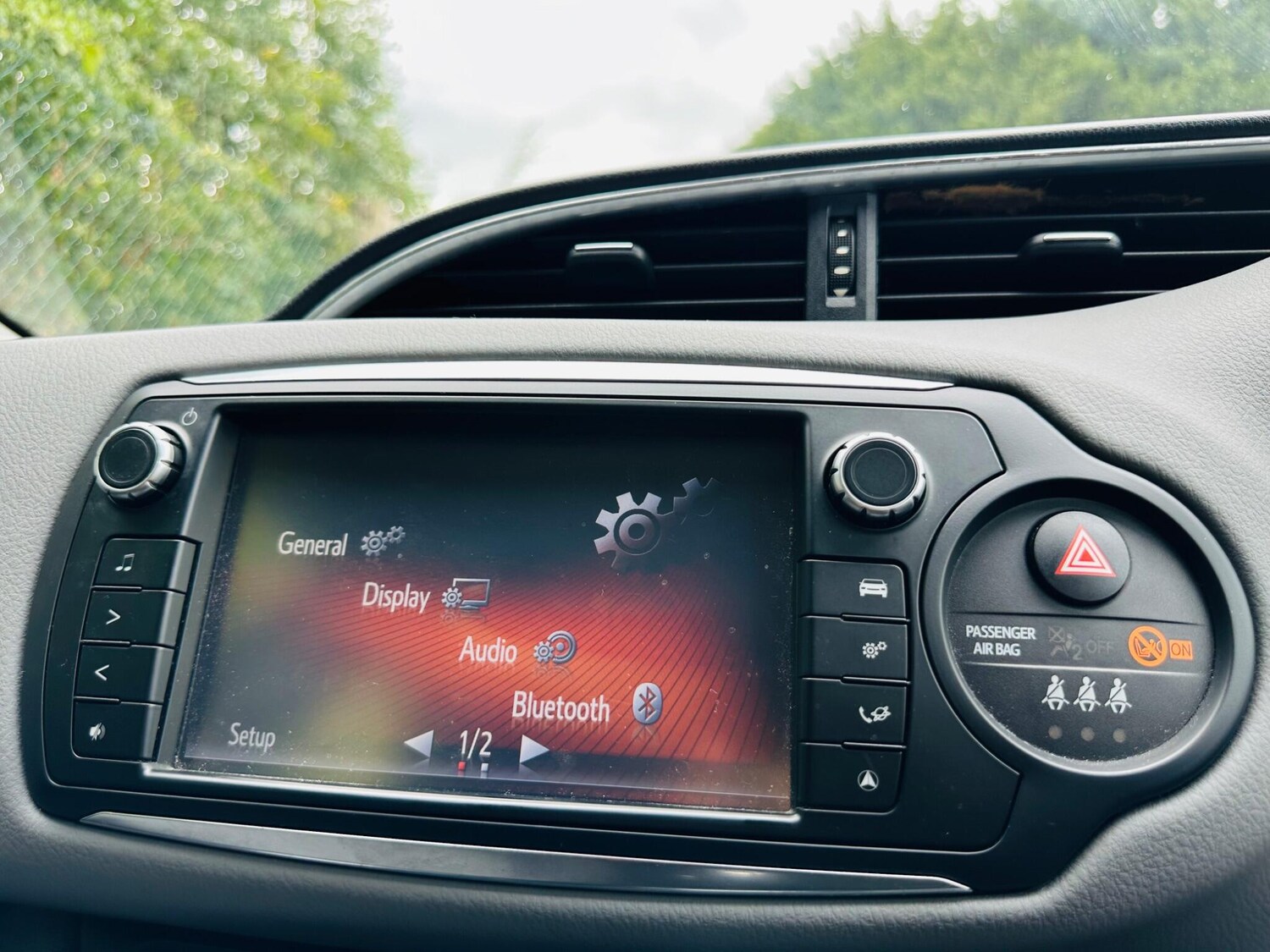 Used Toyota Yaris 2015 for sale - 76691145: Photo 42