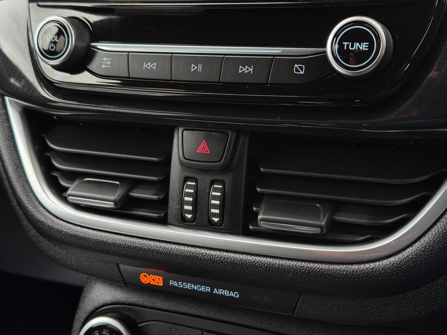 Used Ford Fiesta 2018 for sale - 78204129: Photo 41