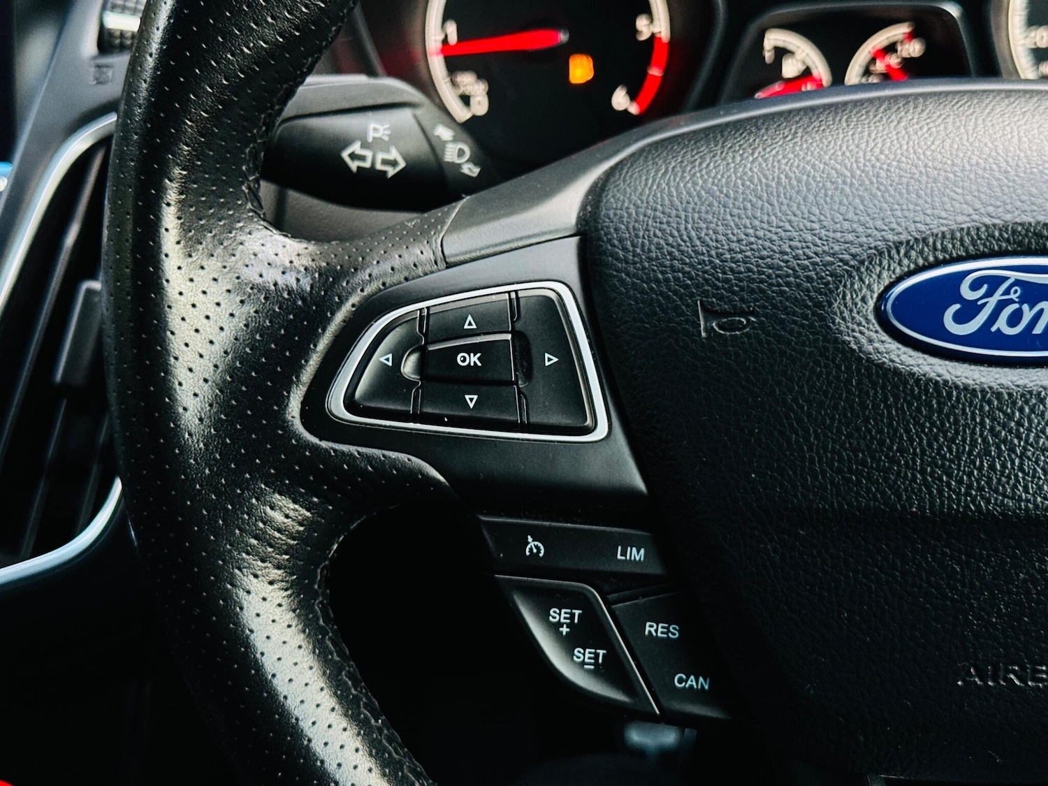 Used Ford Focus 2015 for sale - 76691152: Photo 31