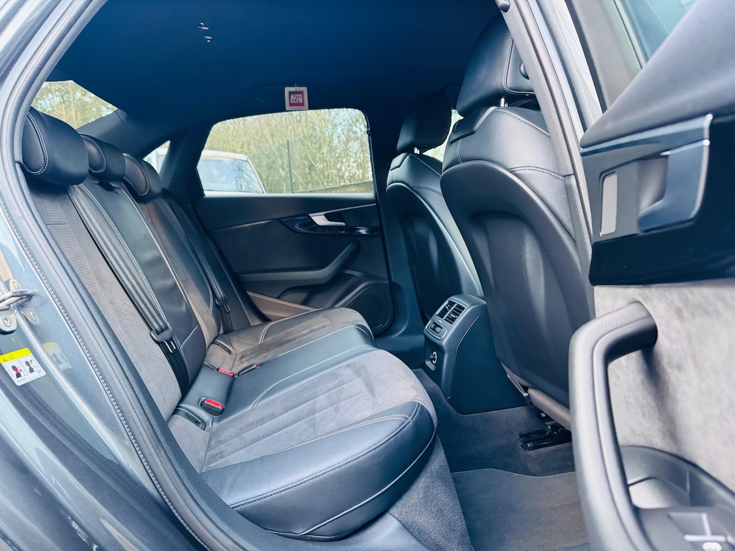 Used Audi A4 2018 for sale - 77377528: Photo 32