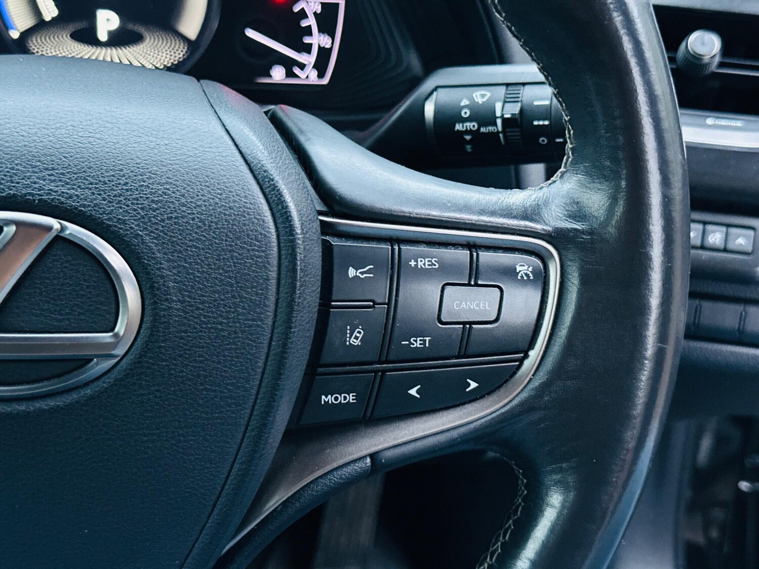 Used Lexus UX 2020 for sale - 76691149: Photo 34