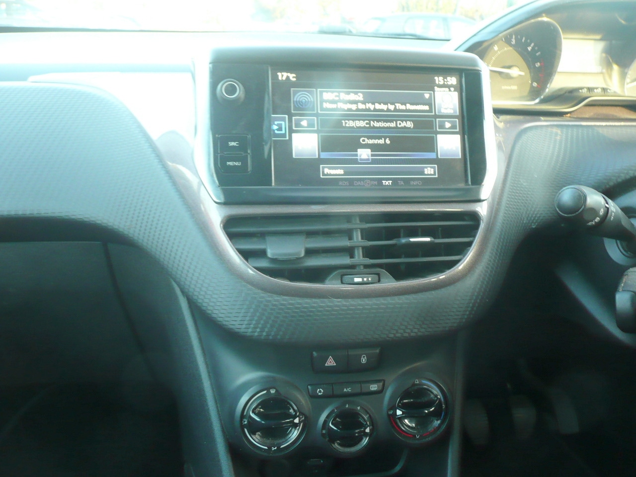 Used Peugeot 2008 2015 for sale - 76640072: Photo 18