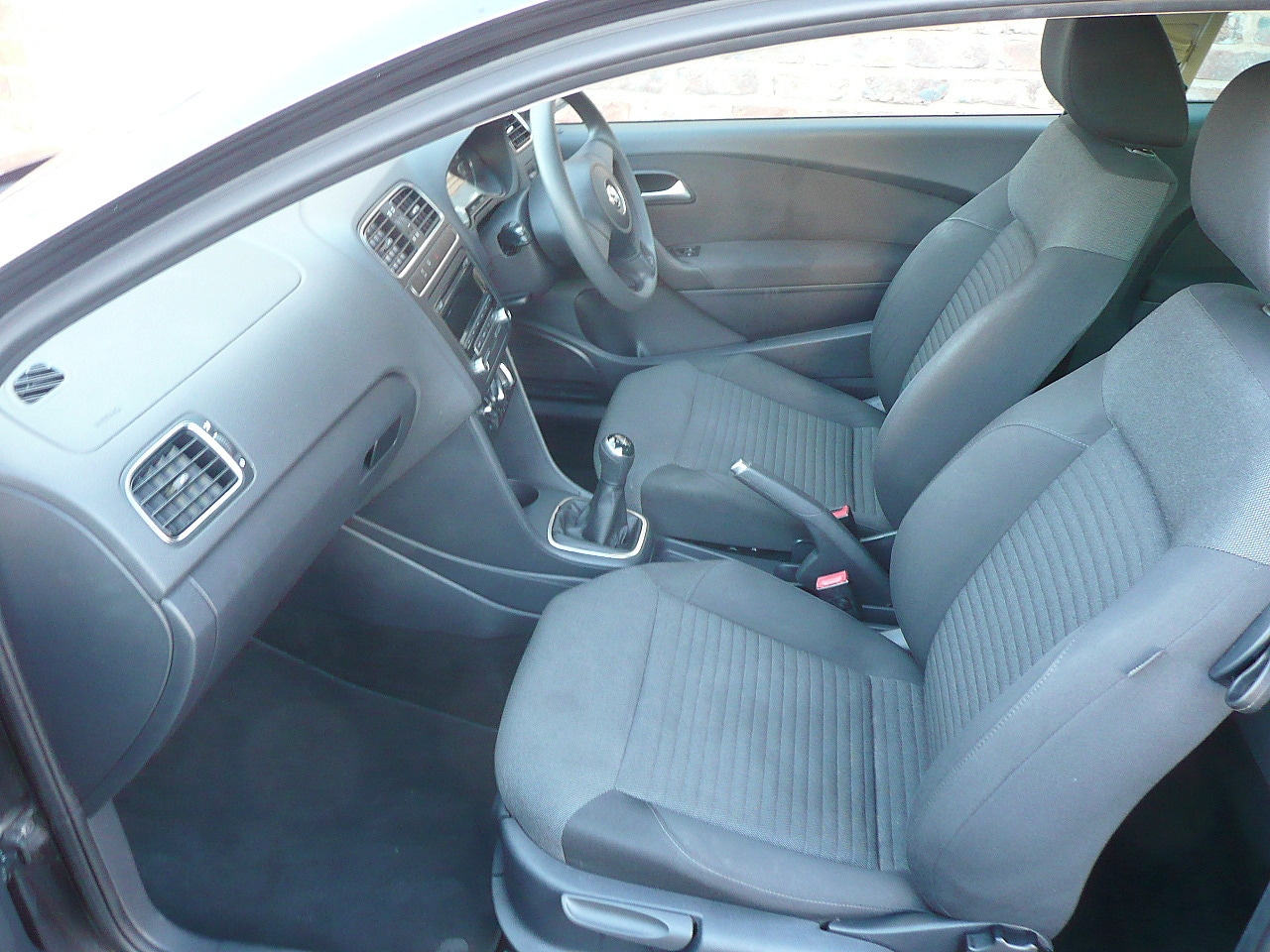 Used Volkswagen Polo 2014 for sale - 76693304: Photo 9