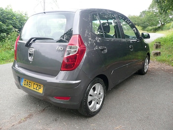 Used Hyundai i10 2011 for sale - 79081757: Photo