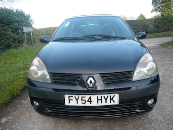 Used Renault Clio 2004 for sale - 77918539: Photo