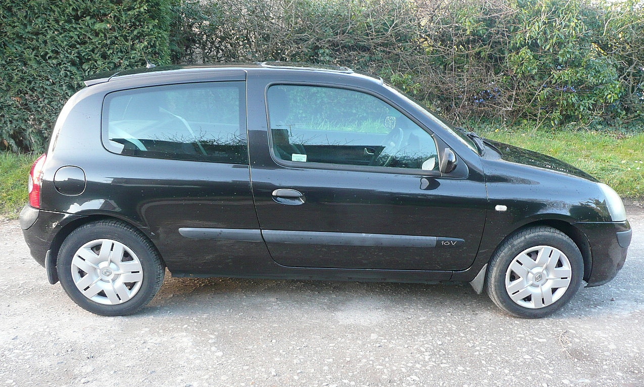 Used Renault Clio 2004 for sale - 77918539: Photo 8