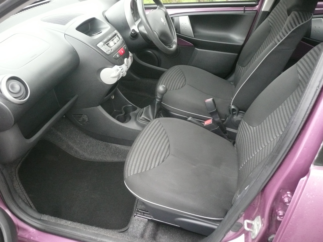 Used Peugeot 107 2013 for sale - 77337885: Photo 12