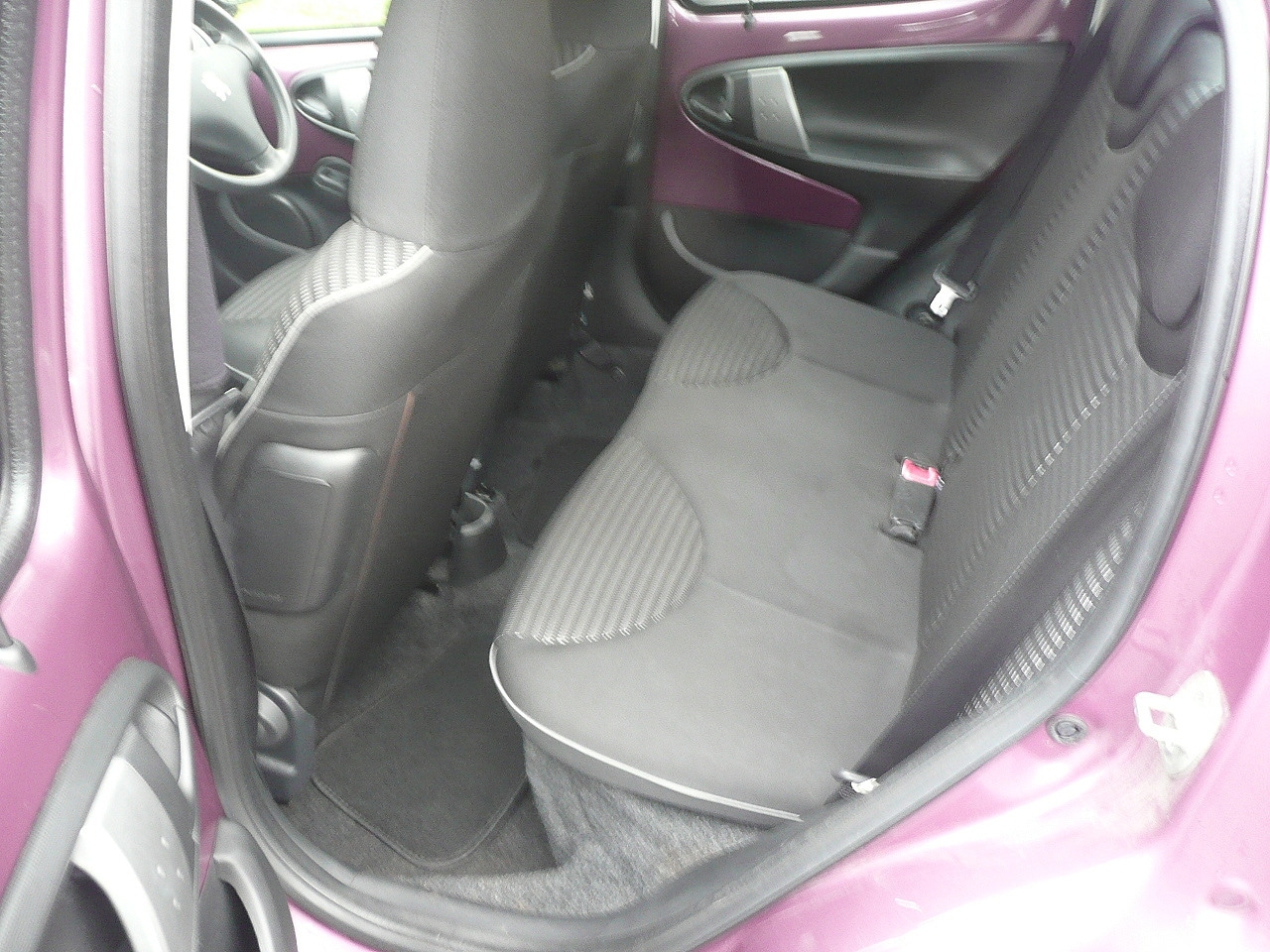 Used Peugeot 107 2013 for sale - 77337885: Photo 9