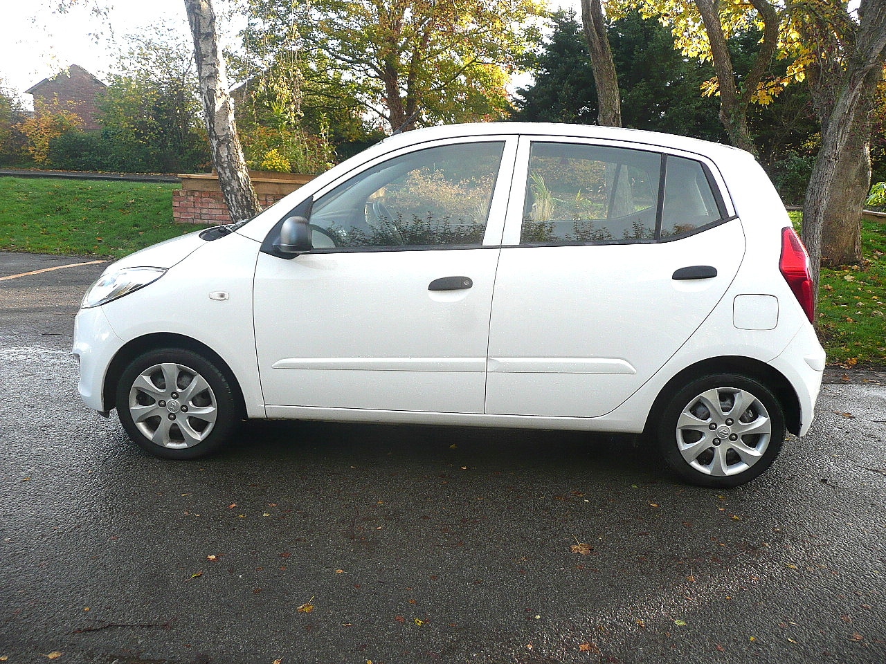 Used Hyundai i10 2013 for sale - 76428064: Photo 8